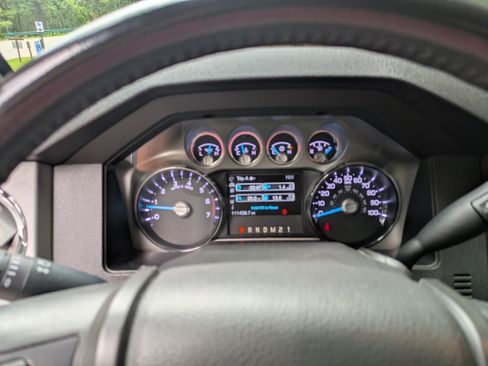 Used 2015 Ford F250 Lariat w/ Chrome Package AWD/4WD image 9
