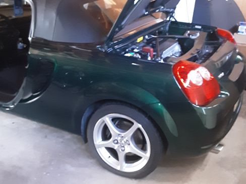 Used 2003 Toyota MR2 image 11