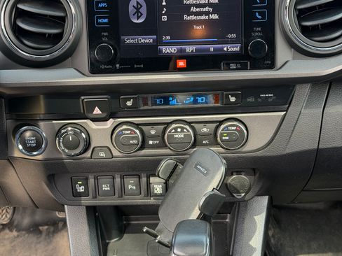 Used 2019 Toyota Tacoma TRD Pro AWD/4WD image 17