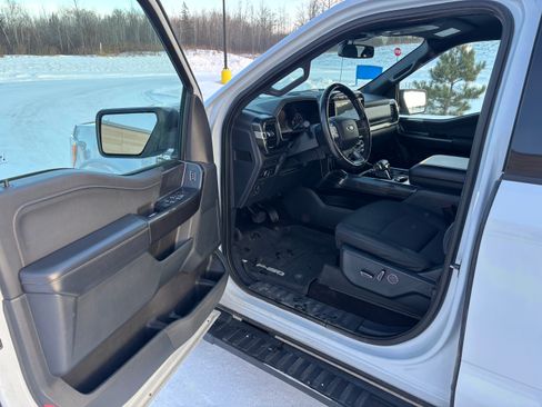 Used 2021 Ford F150 XLT w/ Equipment Group 302A High image 9