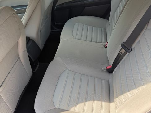 Used 2019 Ford Fusion S FWD image 17