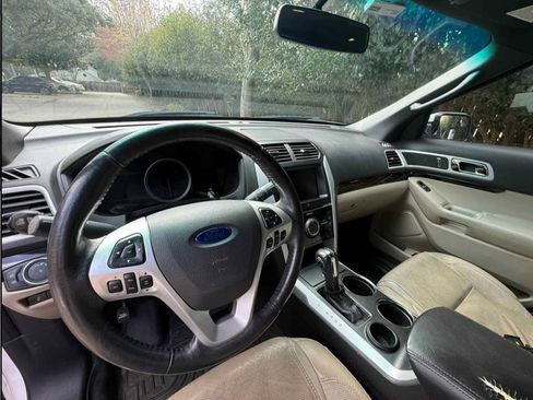 Used 2014 Ford Explorer Limited w/ Equipment Group 301A image 11