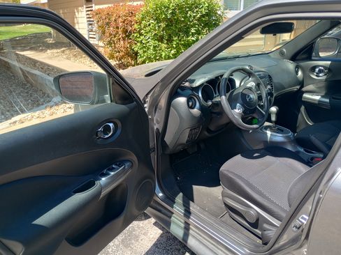 Used 2016 Nissan Juke S image 11