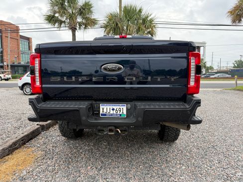 Used 2023 Ford F350 XLT w/ Black Appearance Package image 5