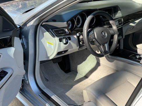 Used 2014 Mercedes-Benz E 350 Sedan image 10