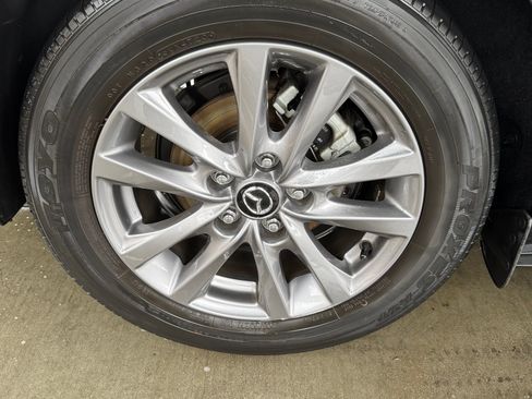 Used 2021 MAZDA MAZDA3 s image 8