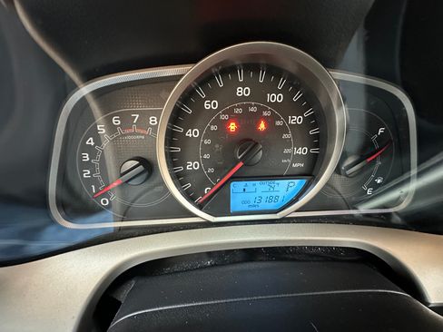 Used 2014 Toyota RAV4 XLE image 14