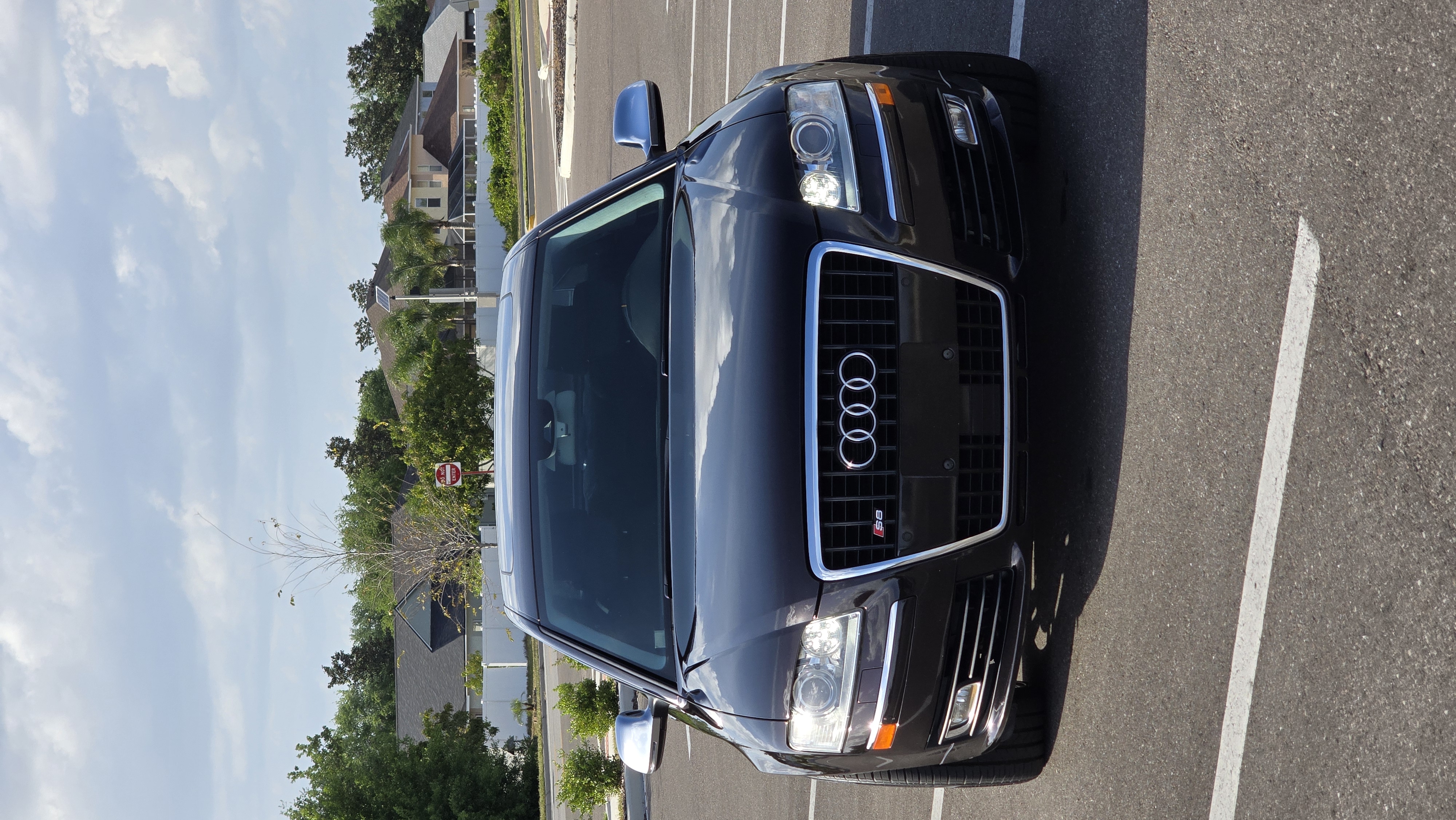 Used 2009 Audi S8 AWD/4WD image 2