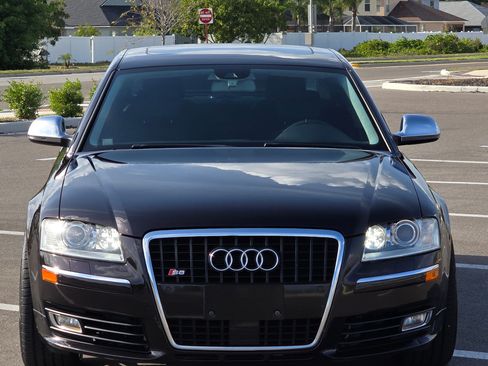 Used 2009 Audi S8 image 2