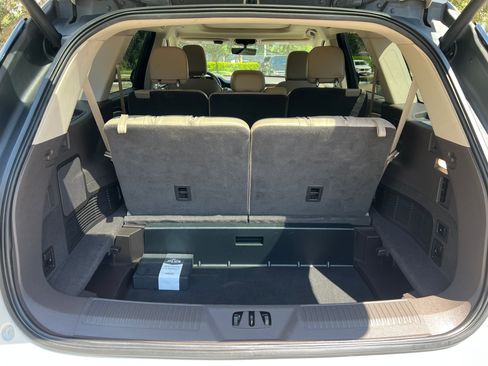 Used 2021 Lincoln Aviator Reserve w/ Equipment Group 201A AWD/4WD image 9