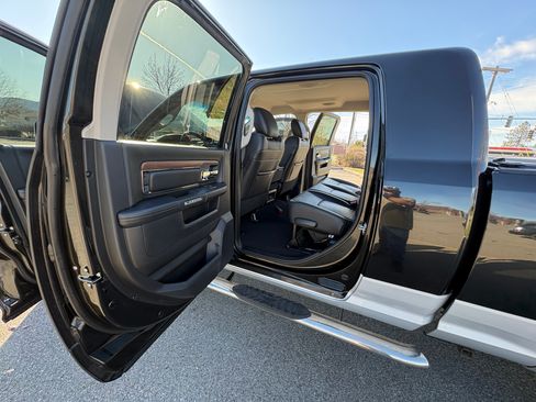 Used 2016 RAM 3500 Laramie image 9