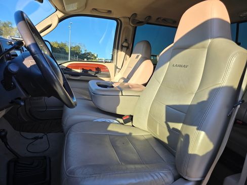 Used 2007 Ford F250 Lariat image 23