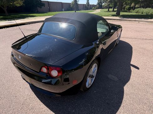 Used 2005 BMW Z4 3.0i RWD image 10