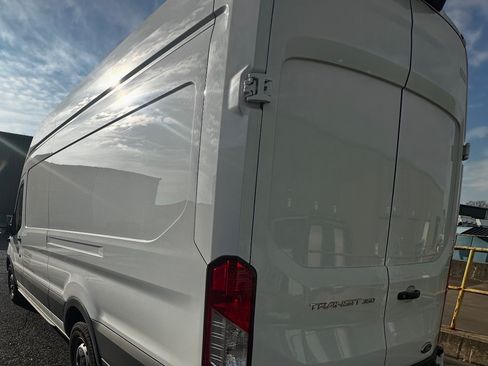 Used 2020 Ford Transit 350 148 High Roof Extended image 16