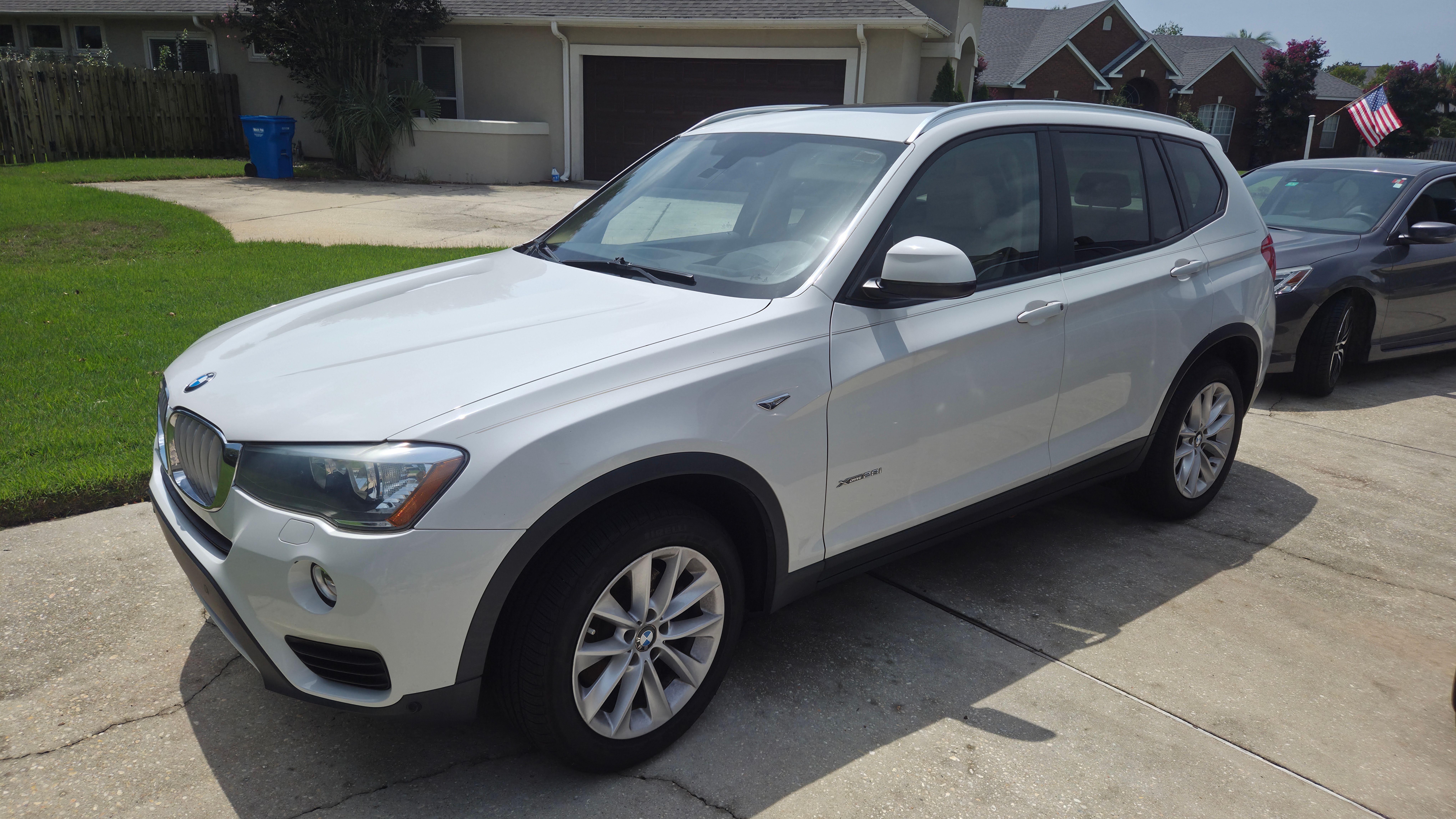 Used 2016 BMW X3 xDrive28i AWD/4WD image 1