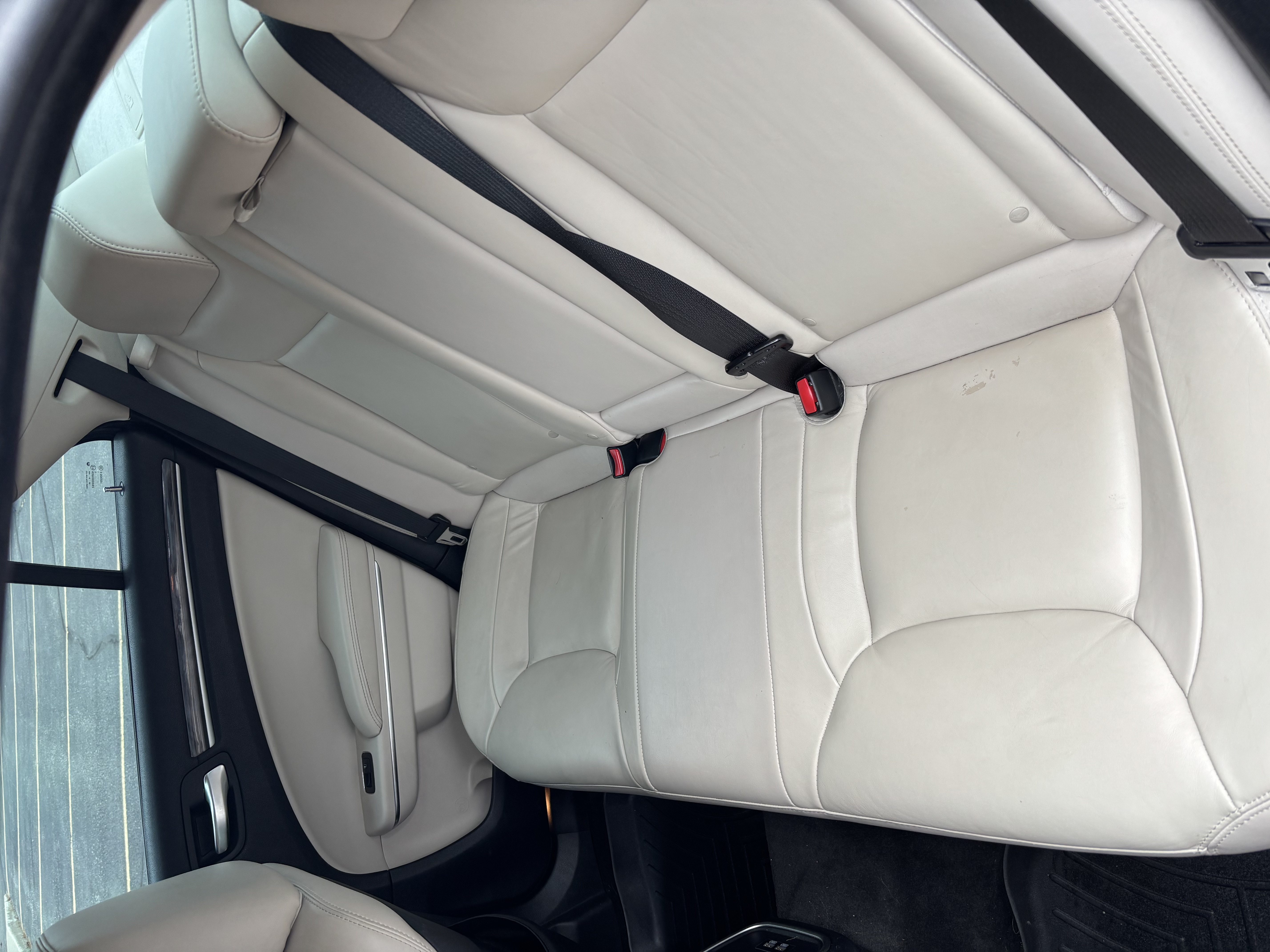 Used 2016 Chrysler 300 Limited RWD image 14
