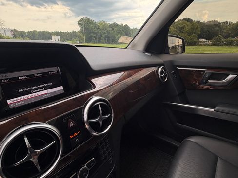 Used 2013 Mercedes-Benz GLK 350 2WD image 4