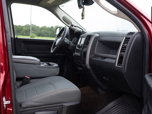Used 2015 RAM 1500 Express AWD/4WD image 8