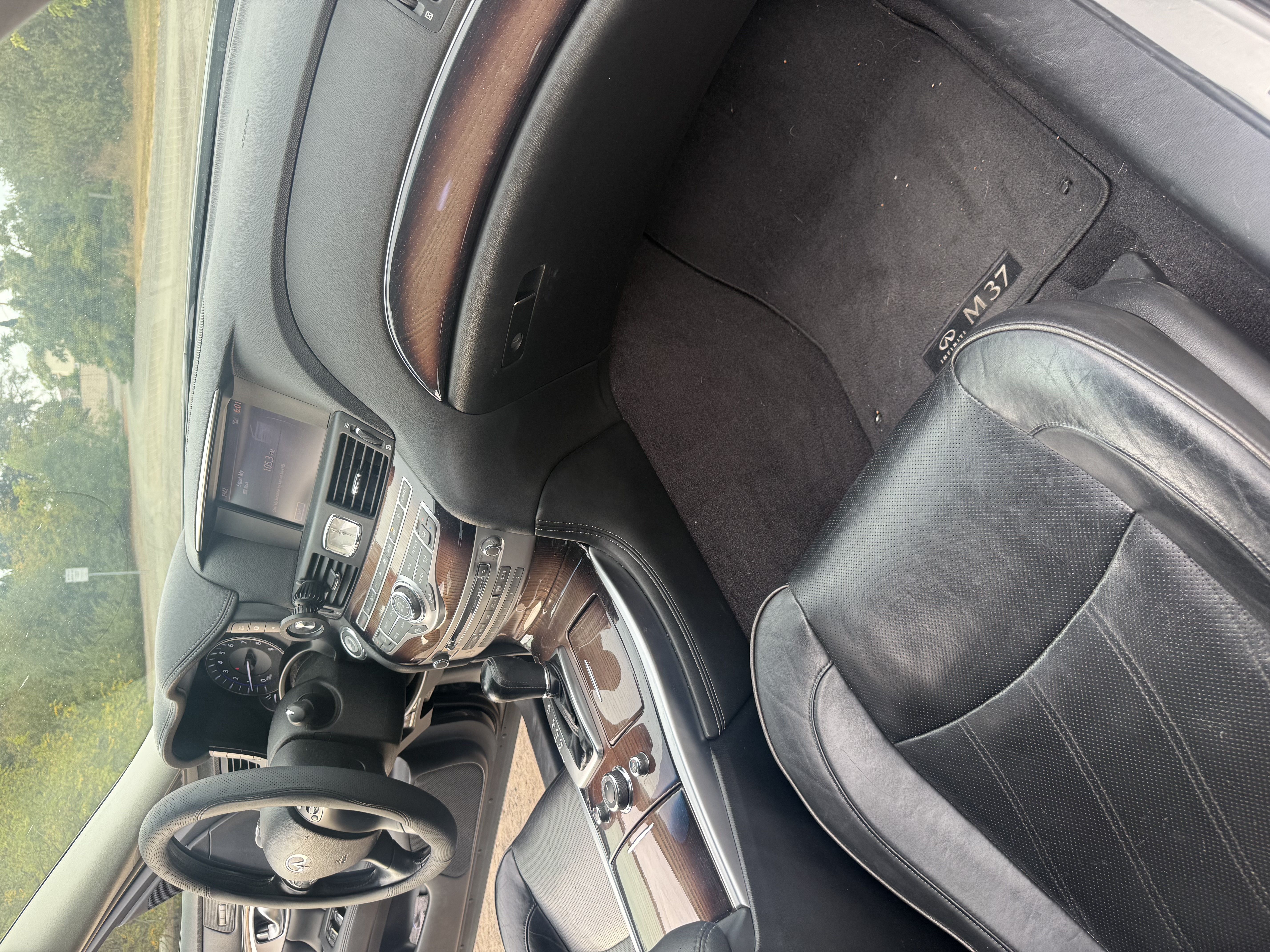 Used 2013 INFINITI M37 w/ Premium Pkg RWD image 11