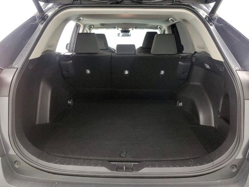 Used 2021 Toyota RAV4 XLE image 20