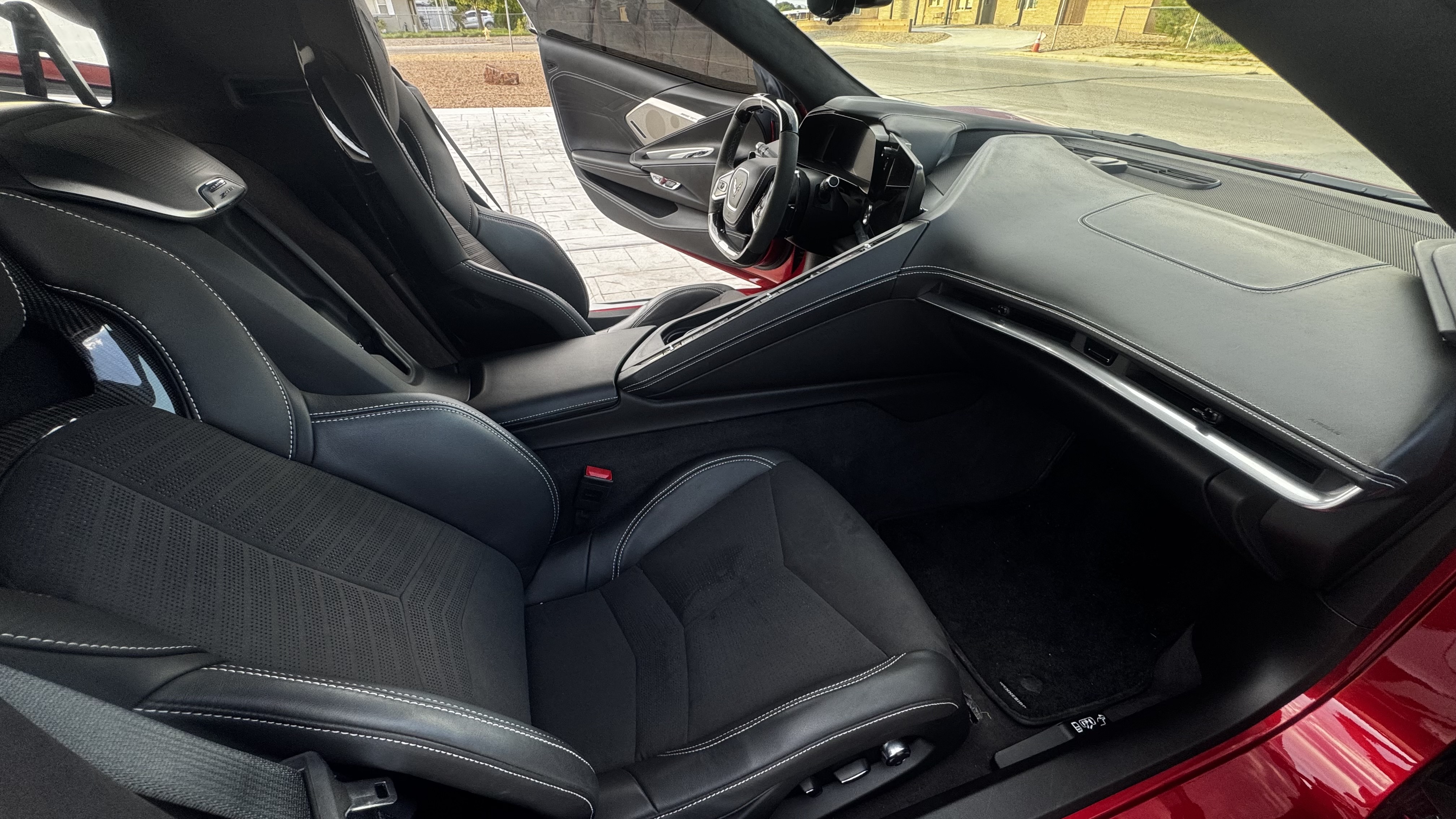 Used 2024 Chevrolet Corvette Z06 RWD image 10