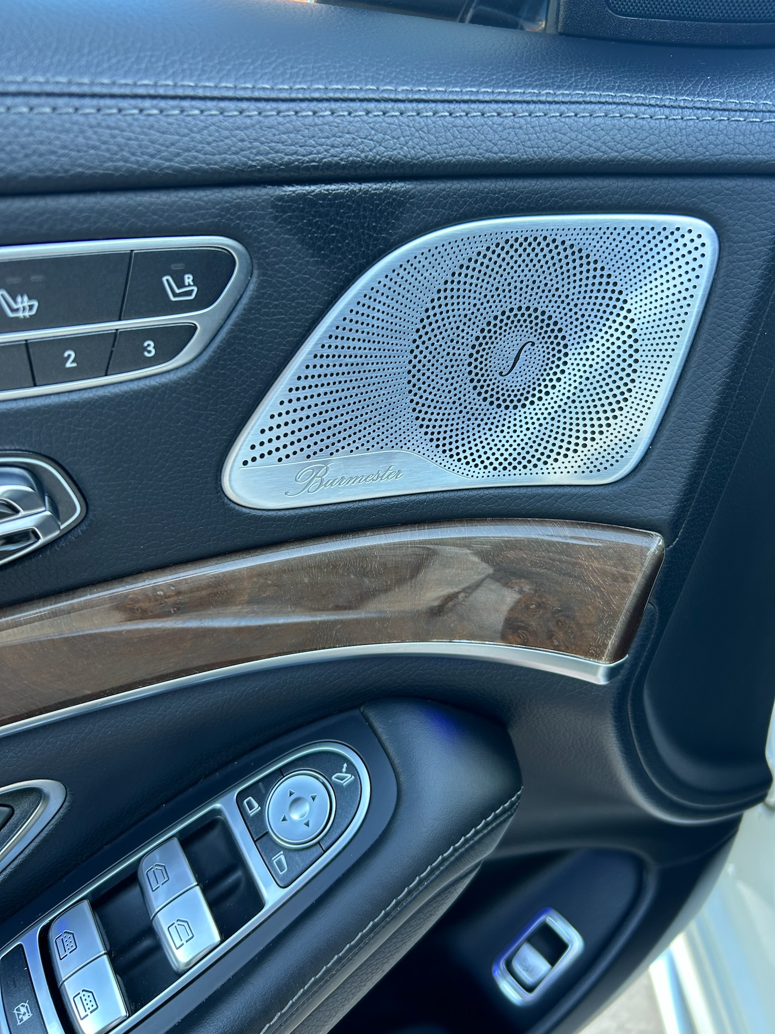 Used 2014 Mercedes-Benz S 63 AMG 4MATIC Sedan image 24