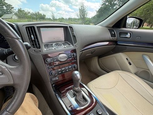 Used 2012 INFINITI G37 Convertible w/ Premium Pkg RWD image 14