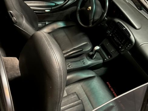 Used 1999 Porsche 911 Carrera 4 image 9