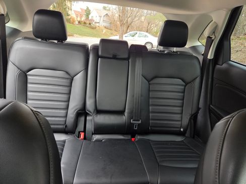 Used 2019 Ford Edge SEL w/ Equipment Group 201A image 15