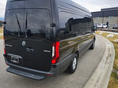 Used 2026 Mercedes-Benz Sprinter 2500 image 6