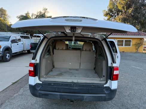Used 2007 Ford Expedition EL XLT image 10