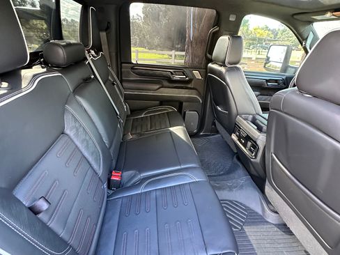 Used 2024 GMC Sierra 2500 AT4X w/ AT4X AEV Edition image 10