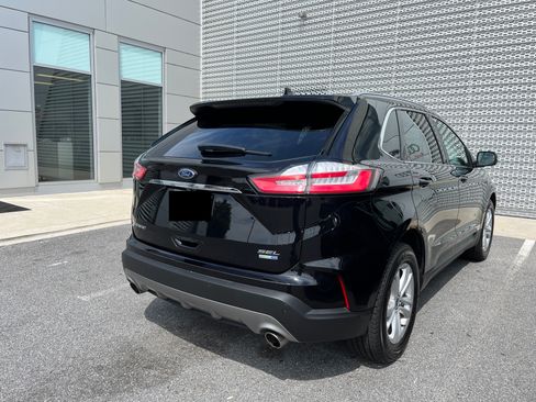 Used 2020 Ford Edge SEL w/ Convenience Package image 2