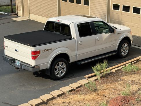 Used 2011 Ford F150 Lariat w/ Lariat Plus Pkg AWD/4WD image 11