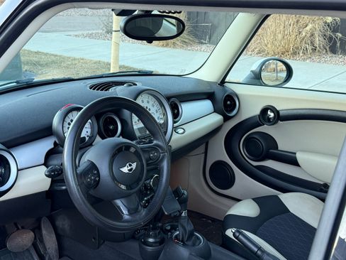 Used 2013 MINI Cooper Hardtop image 5