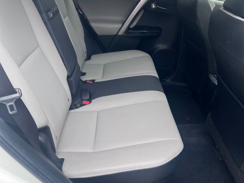 Used 2018 Toyota RAV4 Limited image 10