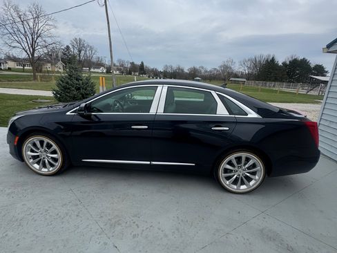 Used 2014 Cadillac XTS Luxury image 1