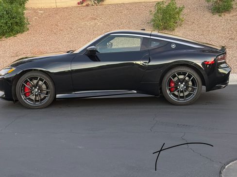 Used 2023 Nissan Z Performance w/ Floor Mat Package (L93) image 13
