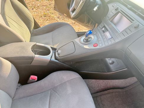 Used 2012 Toyota Prius Three image 12