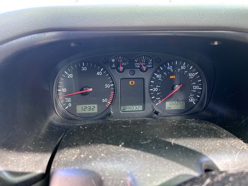 Used 2000 Volkswagen Eurovan MV FWD image 9