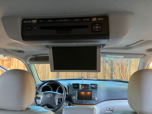 Used 2008 Toyota Highlander Limited AWD/4WD image 19