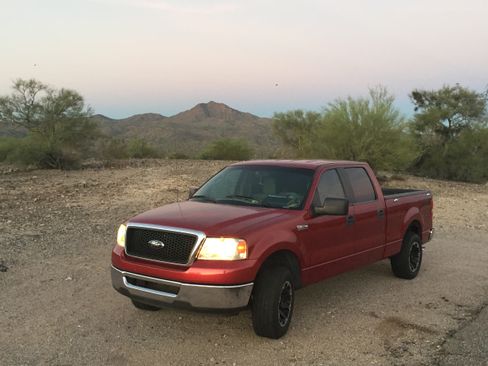 Used 2007 Ford F150 XLT image 2
