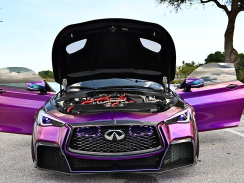 Used 2017 INFINITI Q60 3.0t w/ Premium Plus Package 3.0T image 8