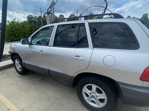 Used 2003 Hyundai Santa Fe LX FWD image 1