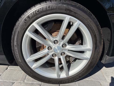 Used 2014 Tesla Model S image 12