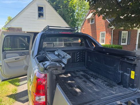 Used 2008 Chevrolet Avalanche LTZ w/ LTZ Preferred Equipment Group image 2