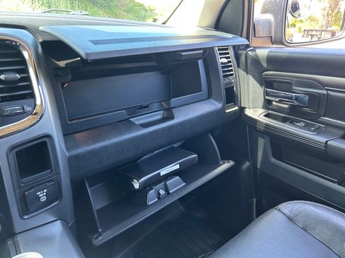 Used 2017 RAM 1500 Sport w/ Black Ram 1500 Sport Group image 12