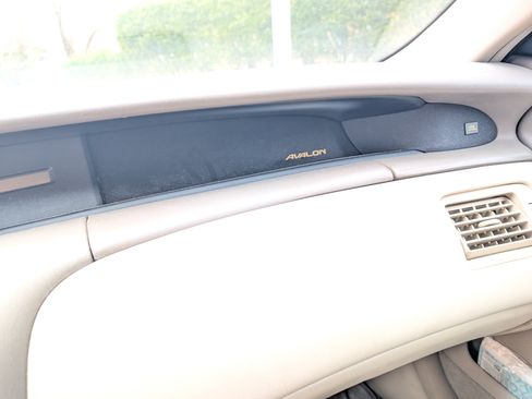 Used 2004 Toyota Avalon XL image 28