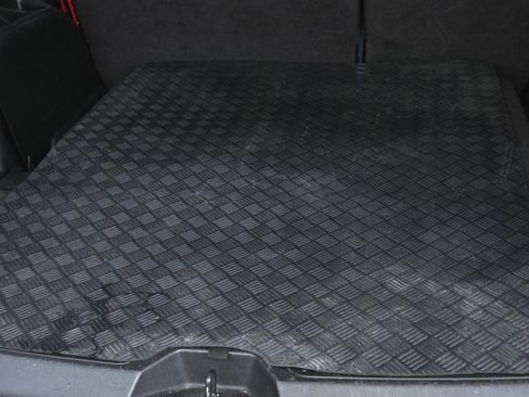 Used 2017 GMC Acadia SLT image 9