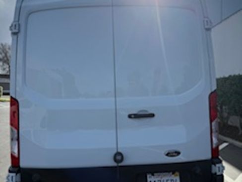 Used 2020 Ford Transit 250 Medium Roof w/ Load Area Protection Package image 4